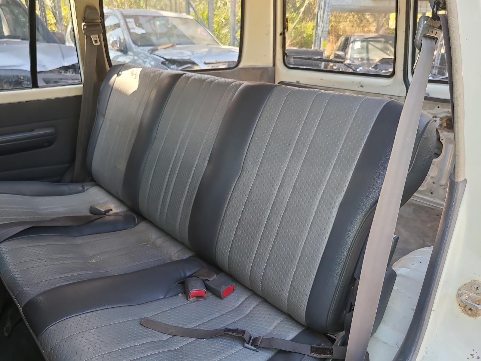 1991 Toyota Landcruiser Trans/Gearbox View Auto part Trans/Gearbox Toyota Landcruiser 1991