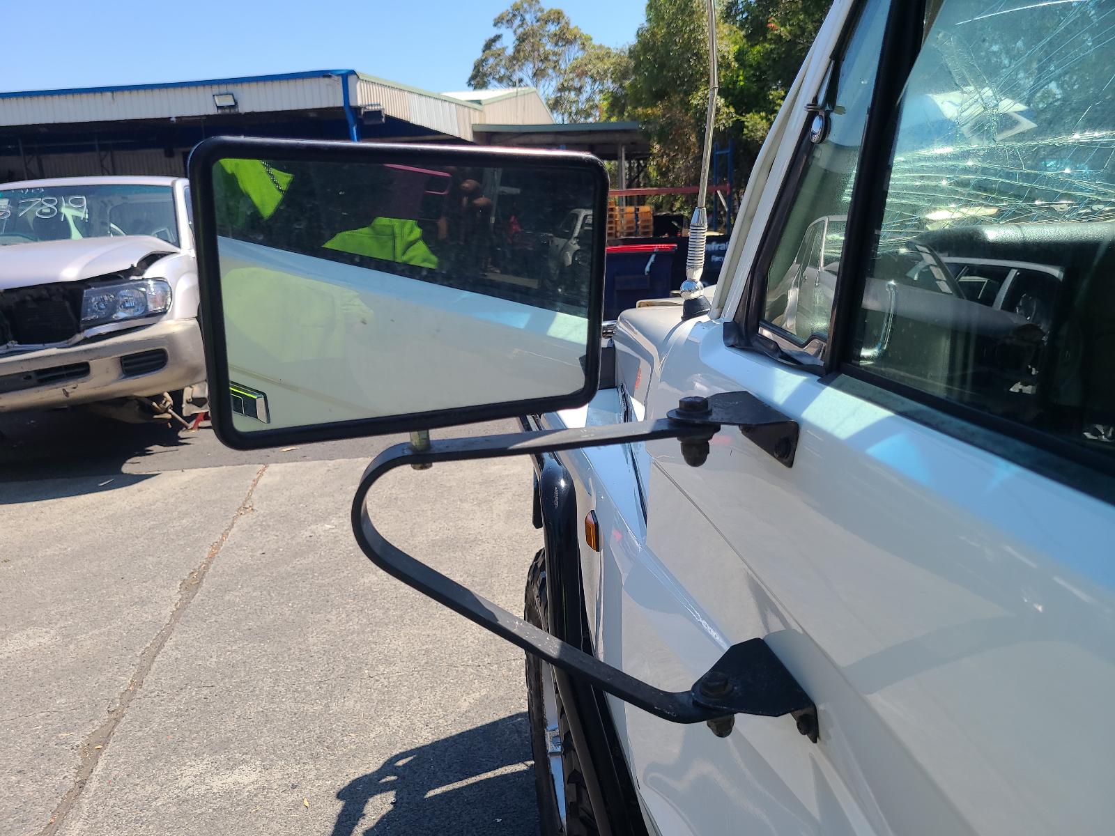 View Toyota Landcruiser 2000 2 Door Pickup
