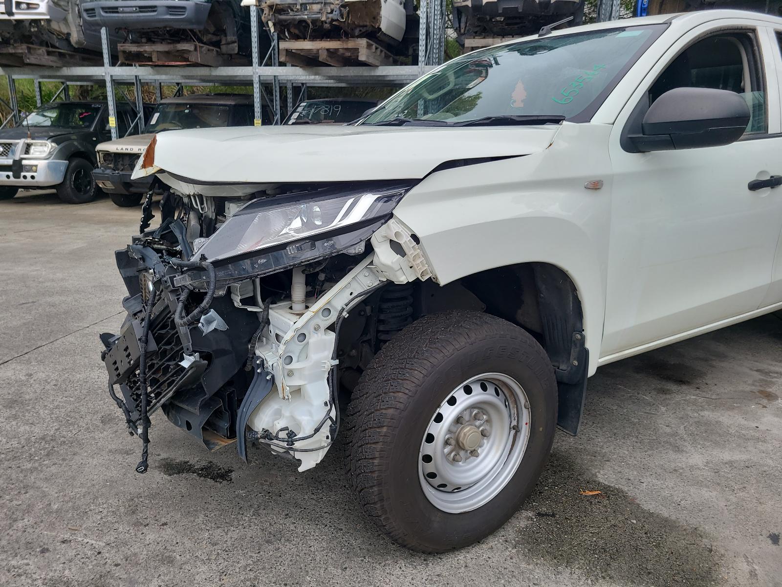 View Mitsubishi Triton 2019  