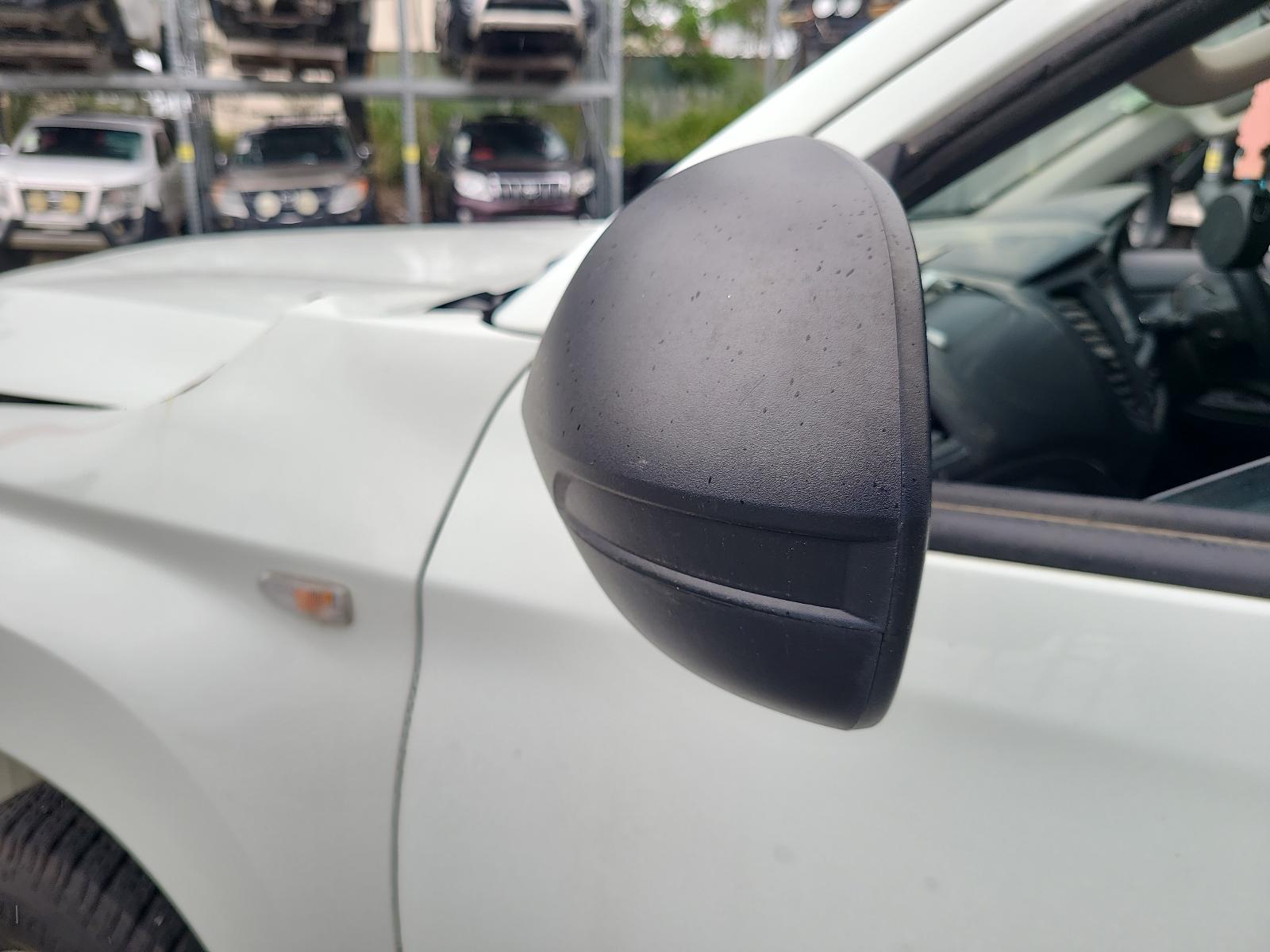 View Mitsubishi Triton 2019  