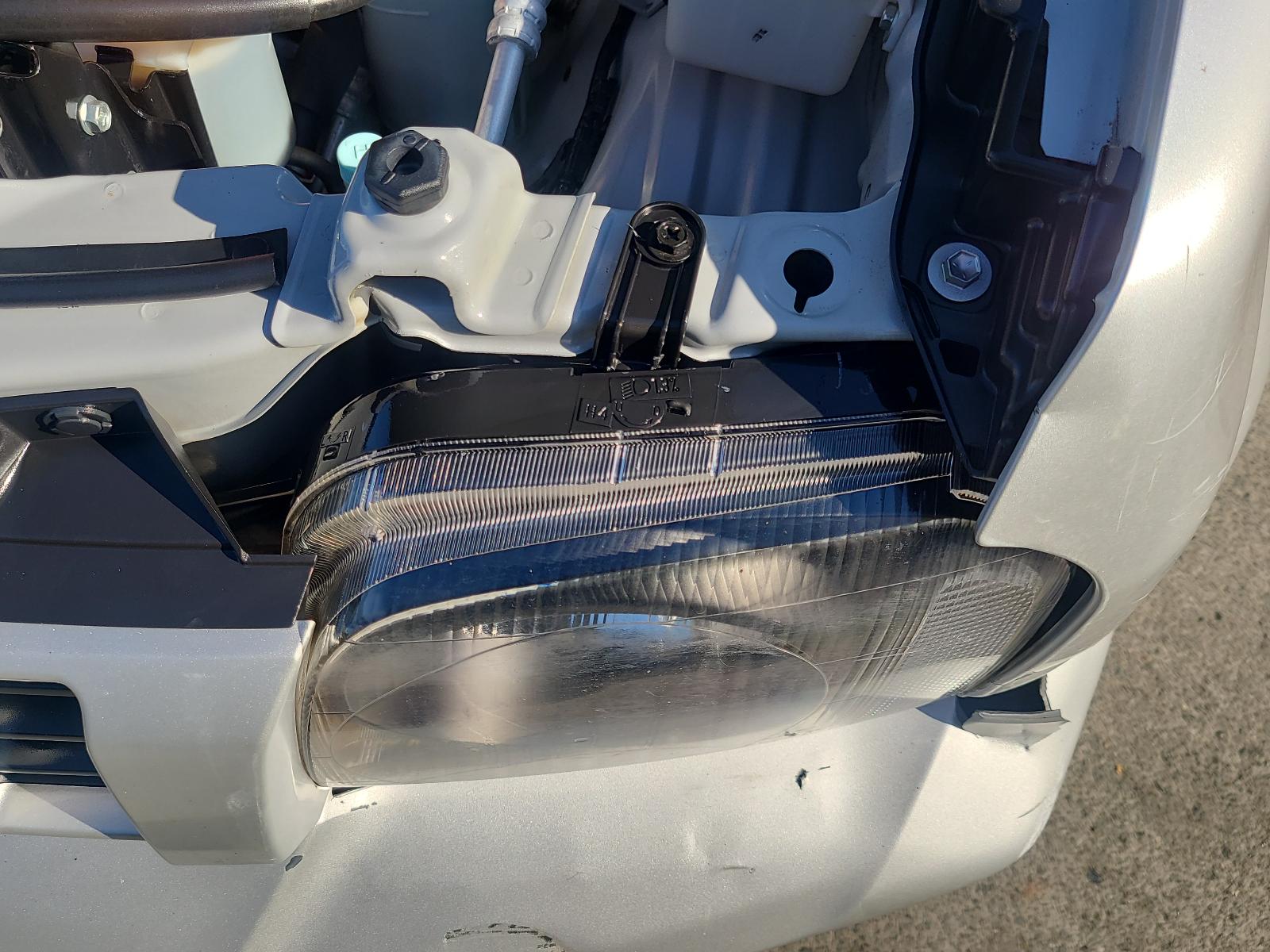View Auto part Seatbelt/Stalk Suzuki Jimny 2013