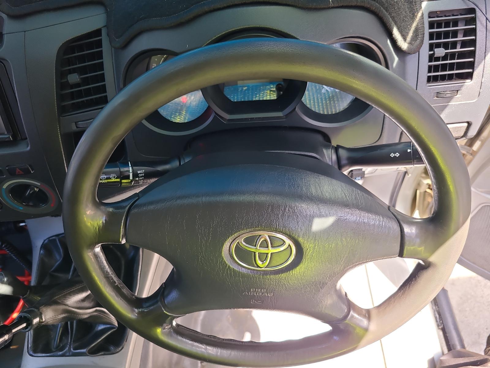 View Toyota Hilux 2008 2 Door Pickup