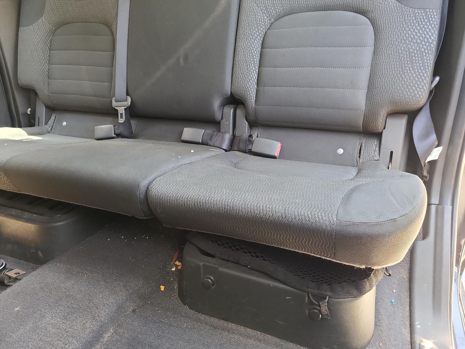 View Nissan Navara 2014 4 Door Utility