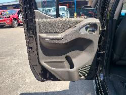 View Nissan Navara 2014 4 Door Utility
