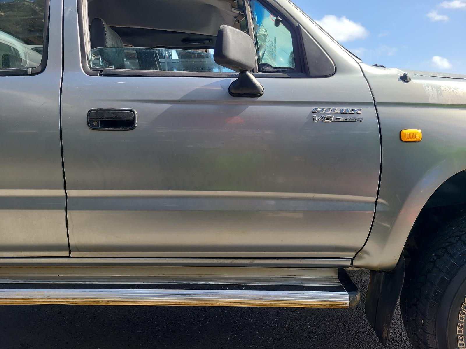 View Auto part Seatbelt/Stalk Toyota Hilux 2003