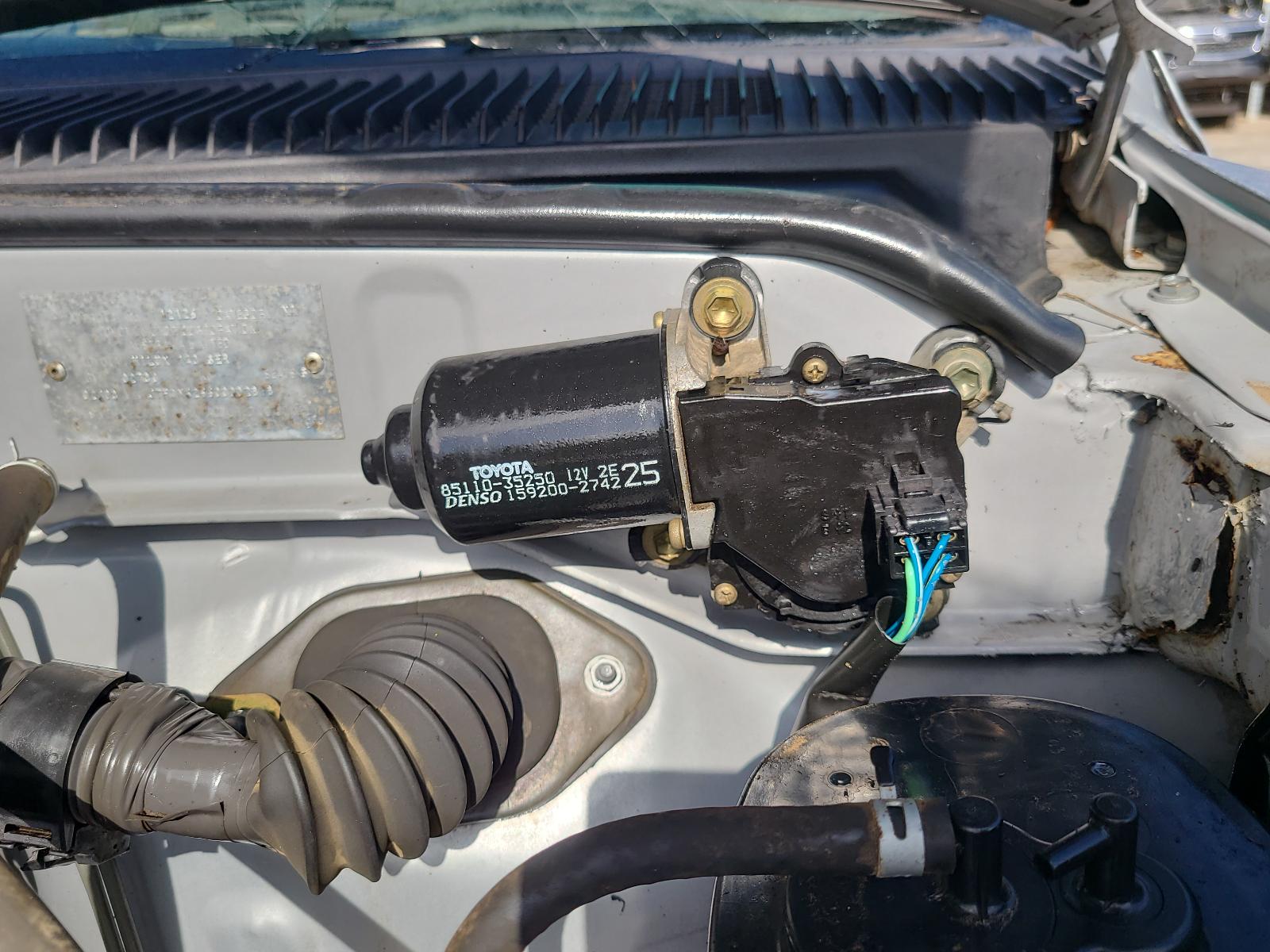 View Auto part Seatbelt/Stalk Toyota Hilux 2003