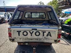 View Auto part Right Rear Door Sliding Toyota Hilux 2003