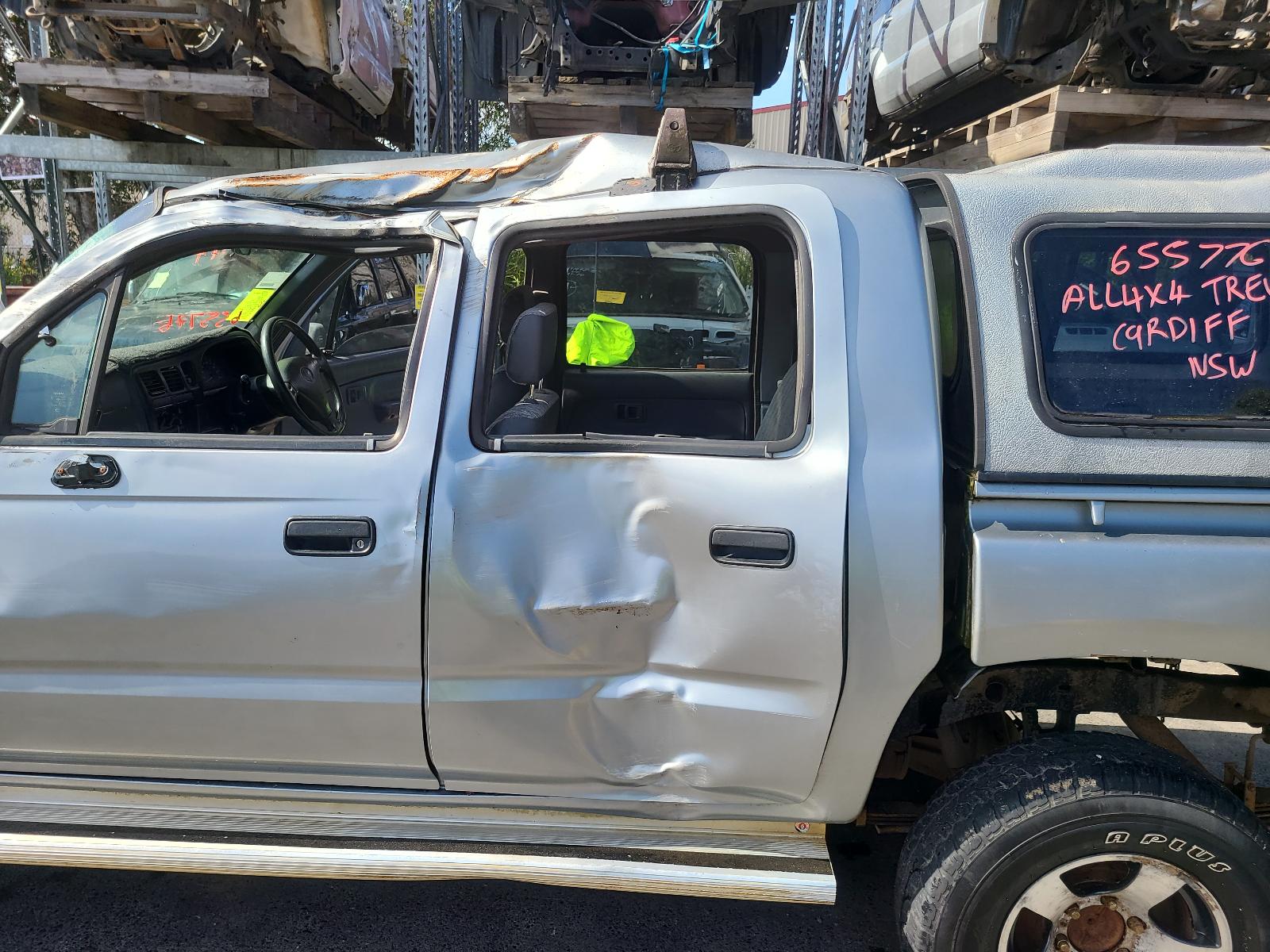 View Auto part Seatbelt/Stalk Toyota Hilux 2003