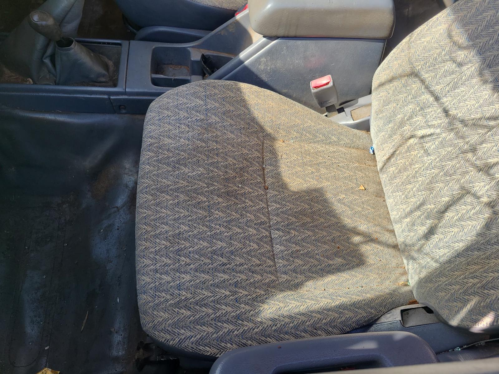 View Auto part Seatbelt/Stalk Toyota Hilux 2003