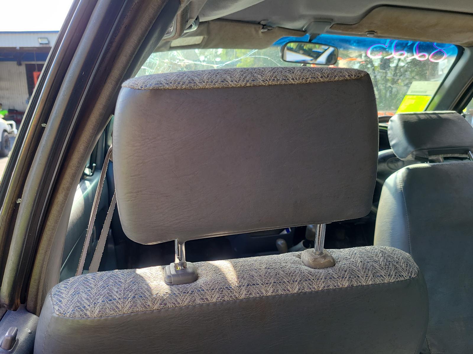 View Auto part Seatbelt/Stalk Toyota Hilux 2003