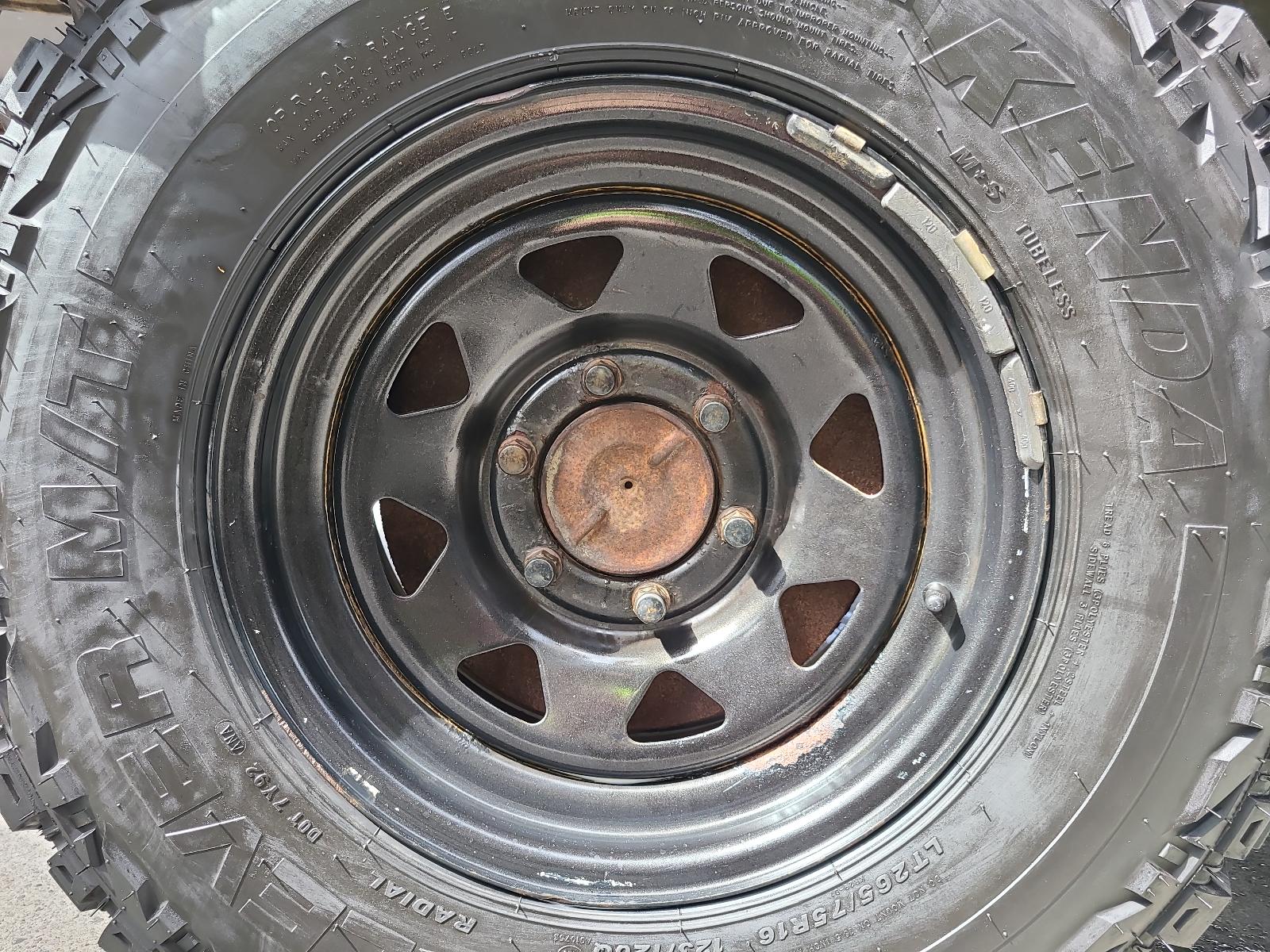 View Toyota Hilux 2013 4 Door Utility
