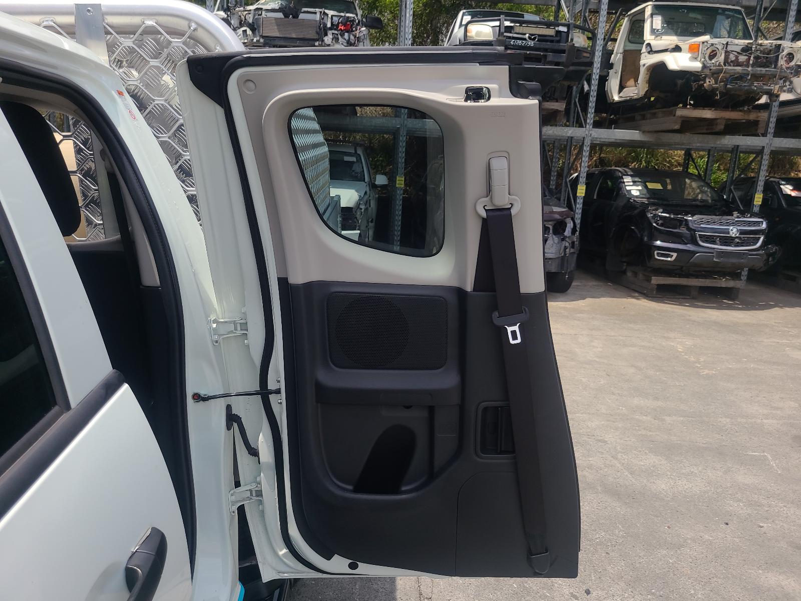 View Auto part Right Indicator/Fog/Side Mitsubishi Triton 2023