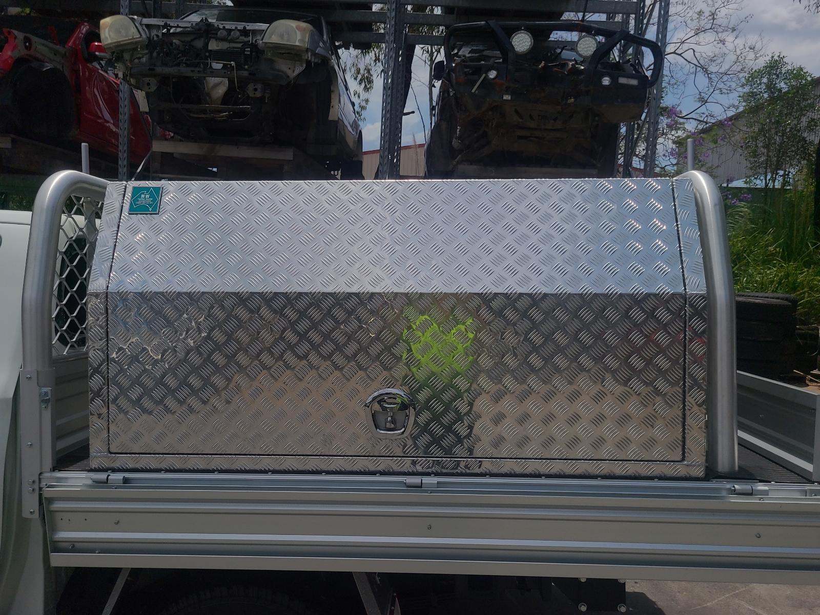 View Auto part Right Indicator/Fog/Side Mitsubishi Triton 2023