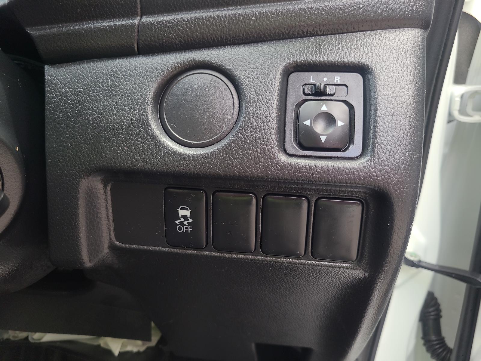 View Auto part Right Indicator/Fog/Side Mitsubishi Triton 2023