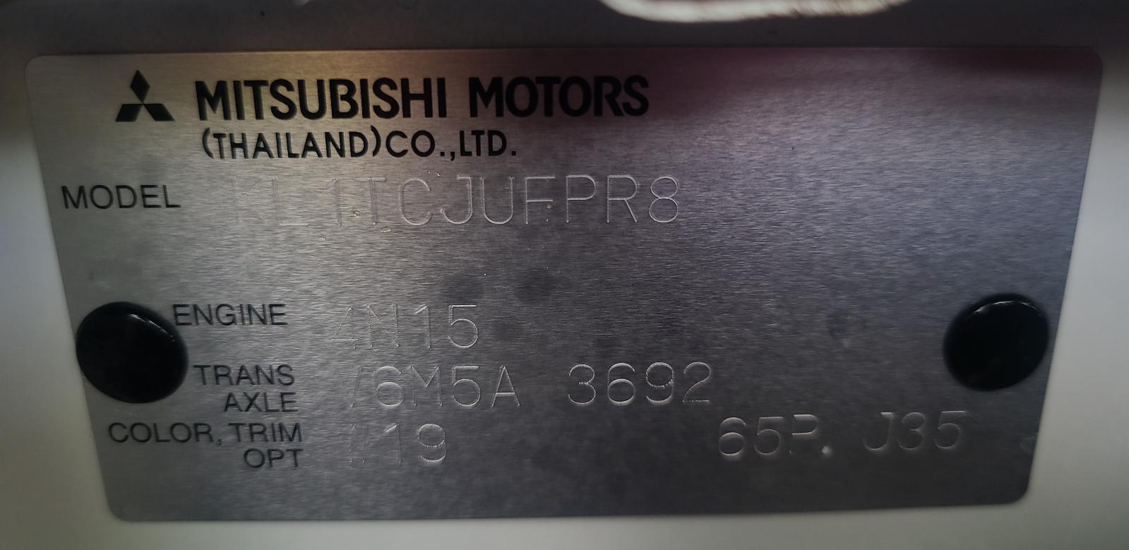 View Auto part Right Indicator/Fog/Side Mitsubishi Triton 2023