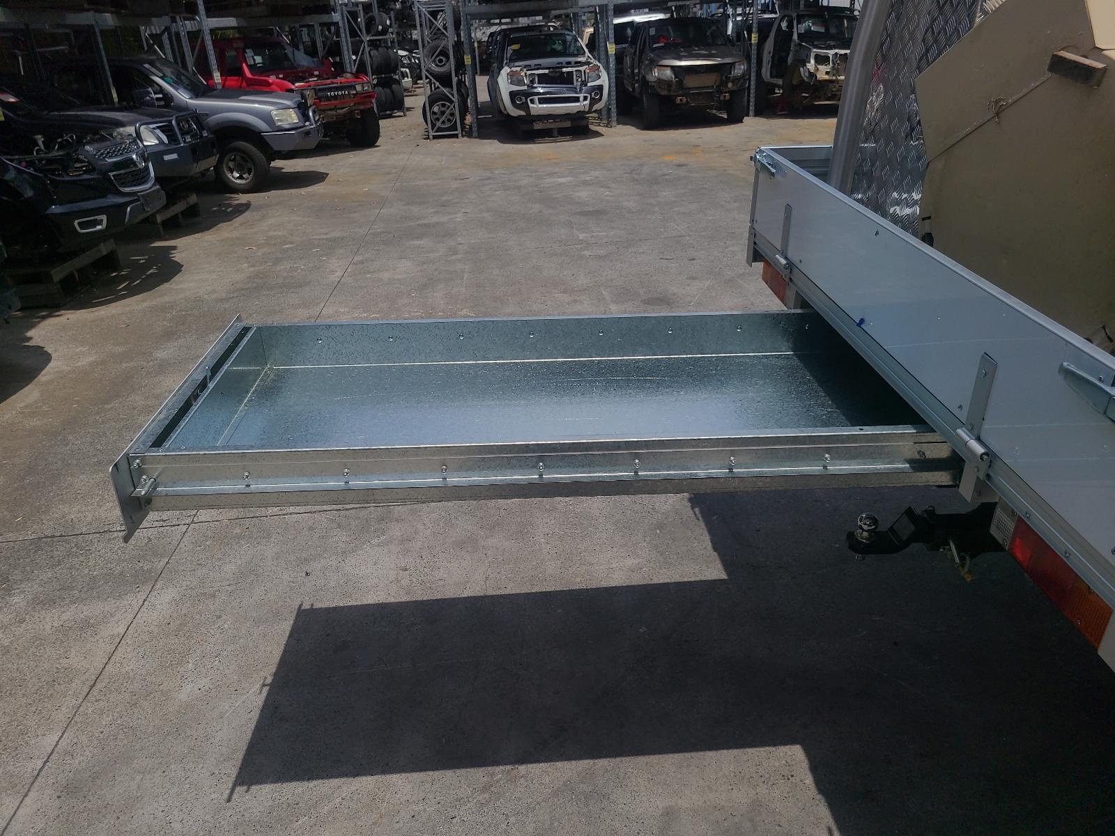 View Auto part Right Indicator/Fog/Side Mitsubishi Triton 2023