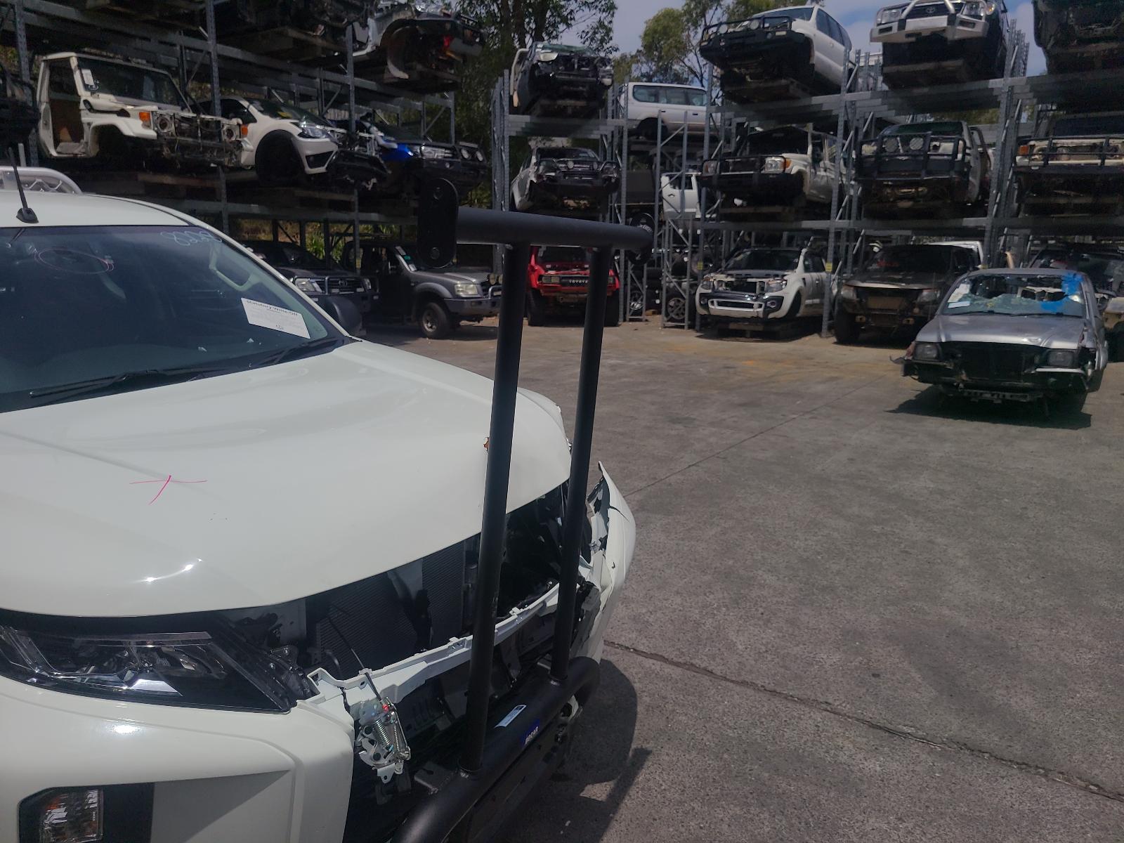 View Auto part Right Indicator/Fog/Side Mitsubishi Triton 2023