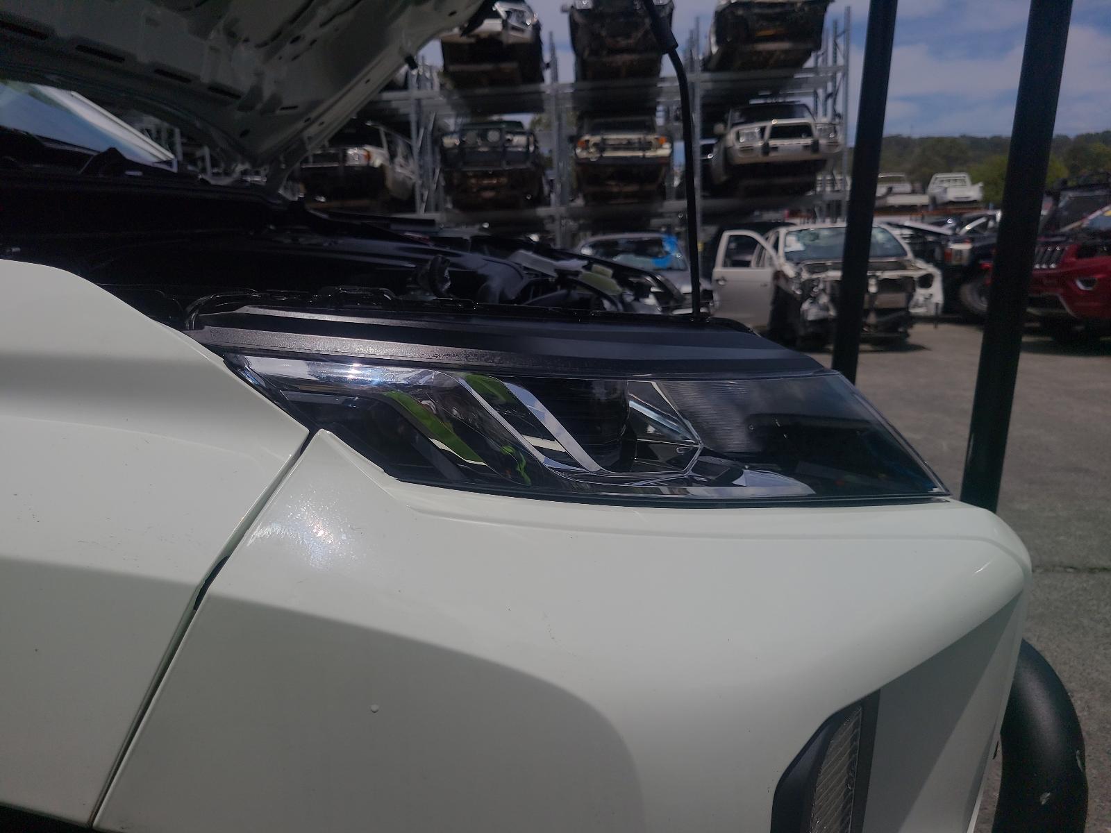 View Auto part Right Indicator/Fog/Side Mitsubishi Triton 2023