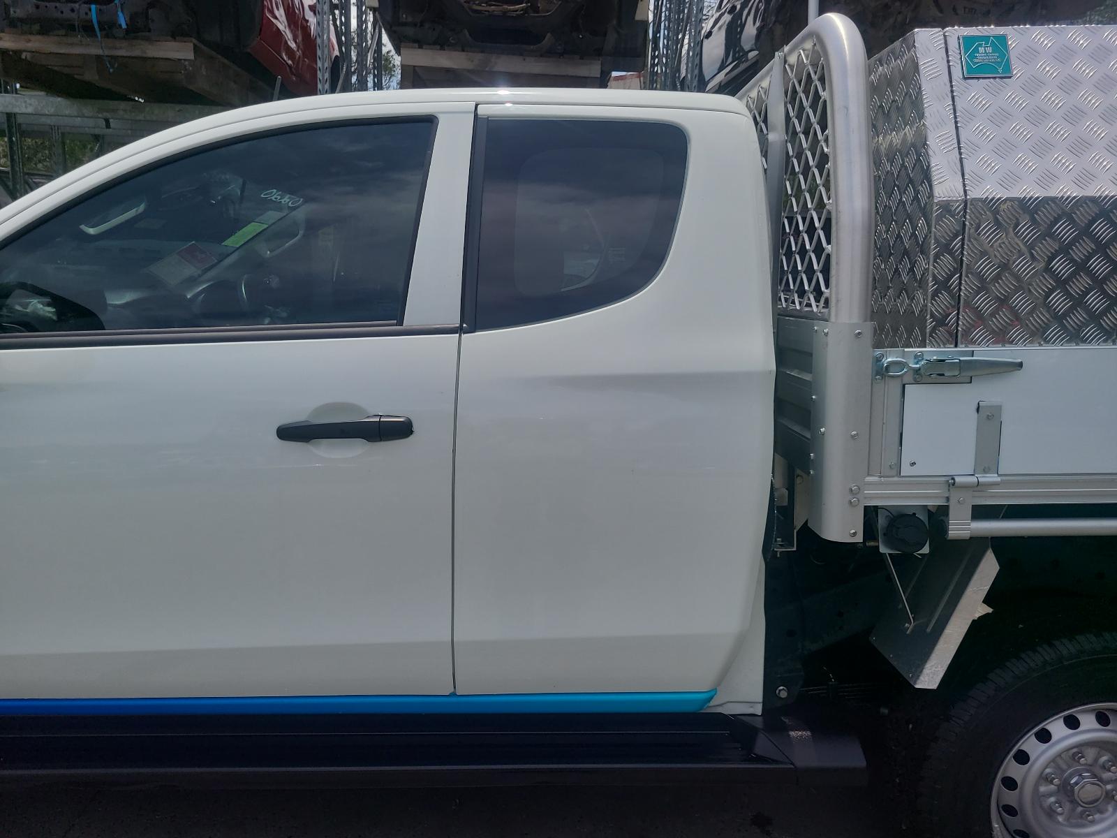 View Auto part Right Indicator/Fog/Side Mitsubishi Triton 2023