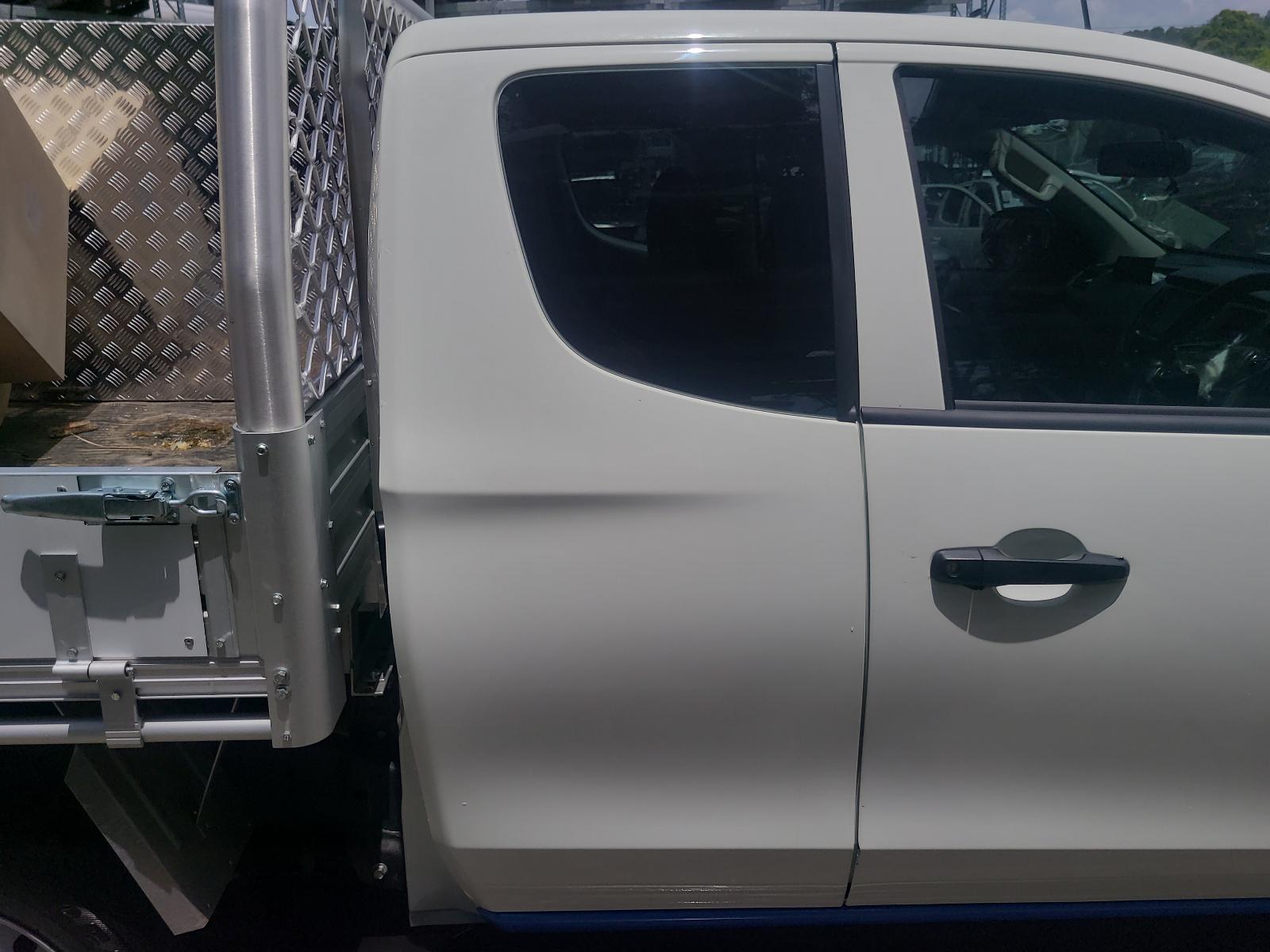 View Auto part Right Indicator/Fog/Side Mitsubishi Triton 2023