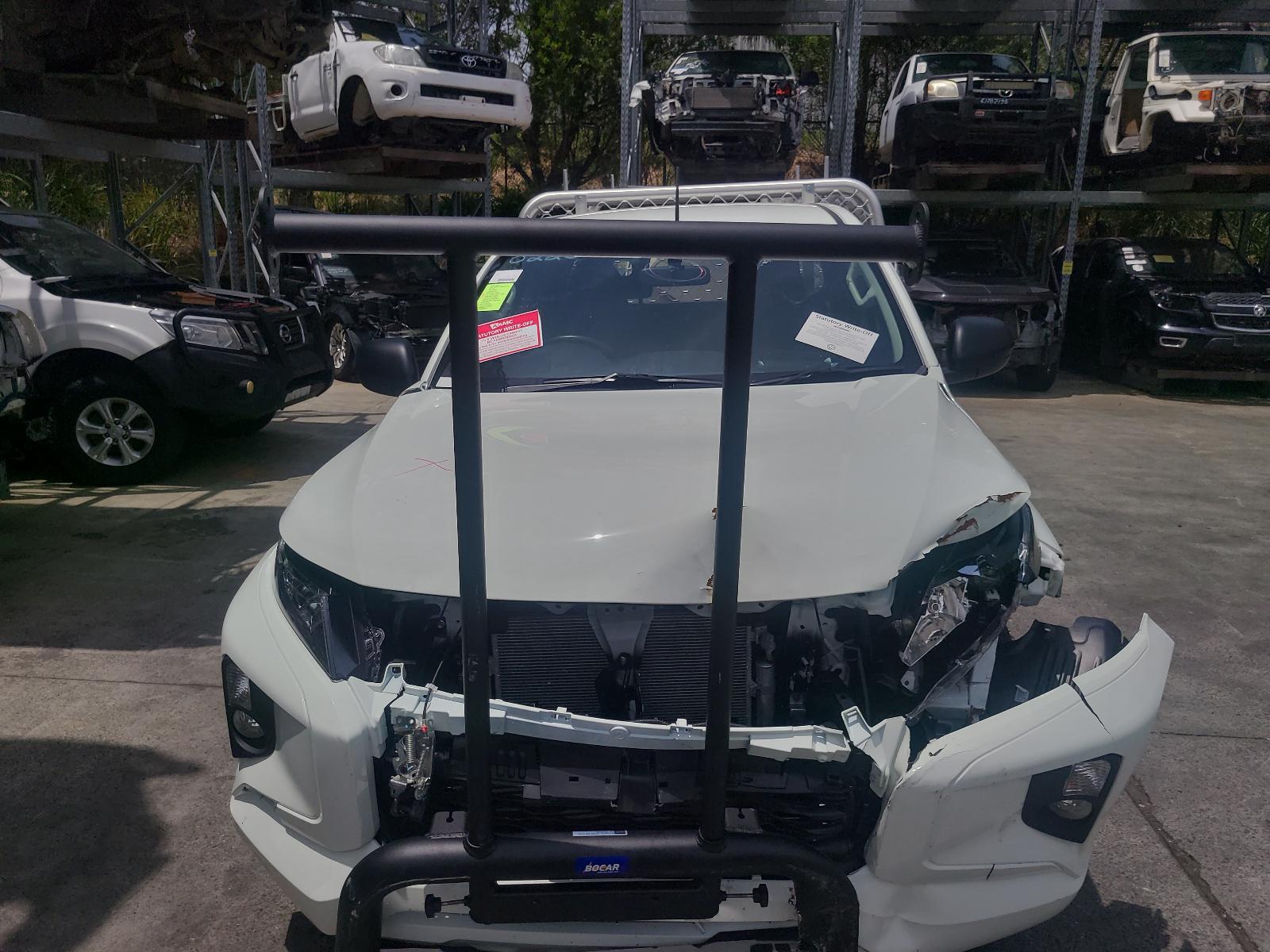 View Auto part Right Indicator/Fog/Side Mitsubishi Triton 2023