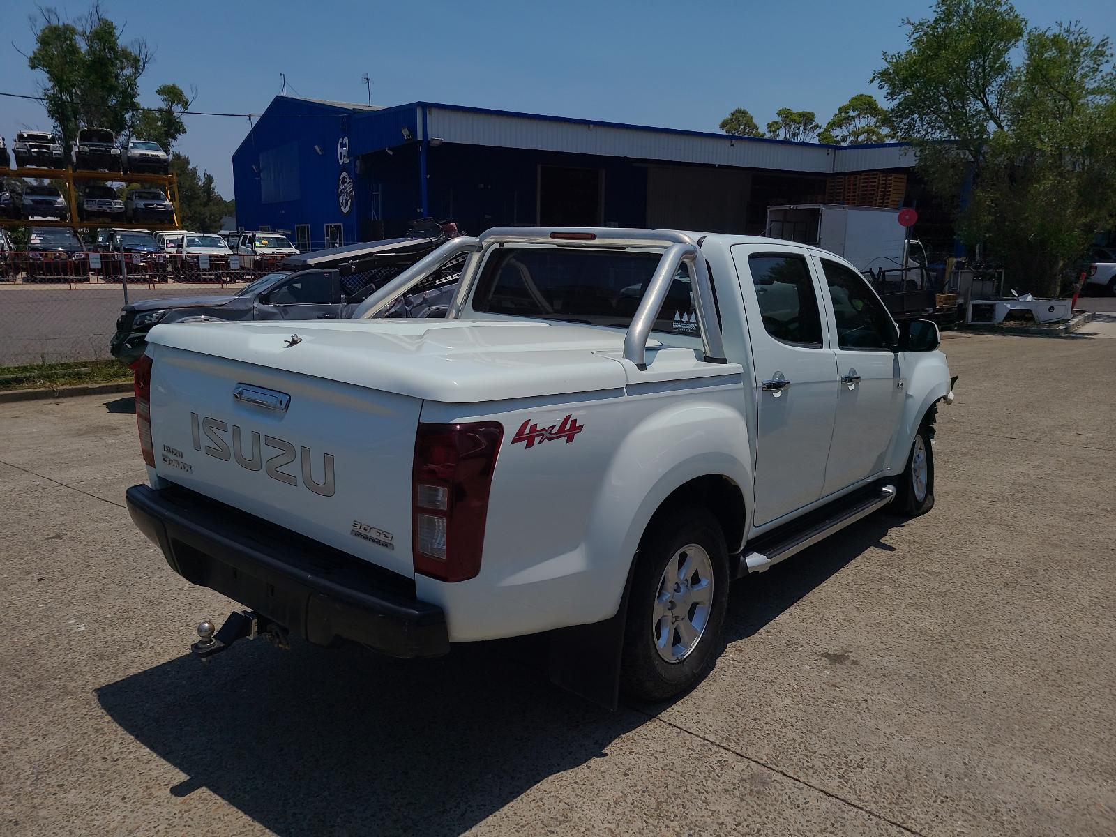 View Auto part Front Seat Isuzu Dmax 2017