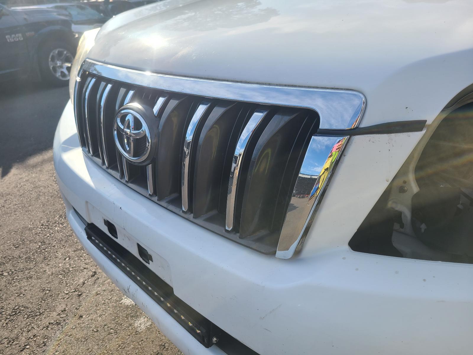 View Toyota Prado 2011 4 Door Station Wagon