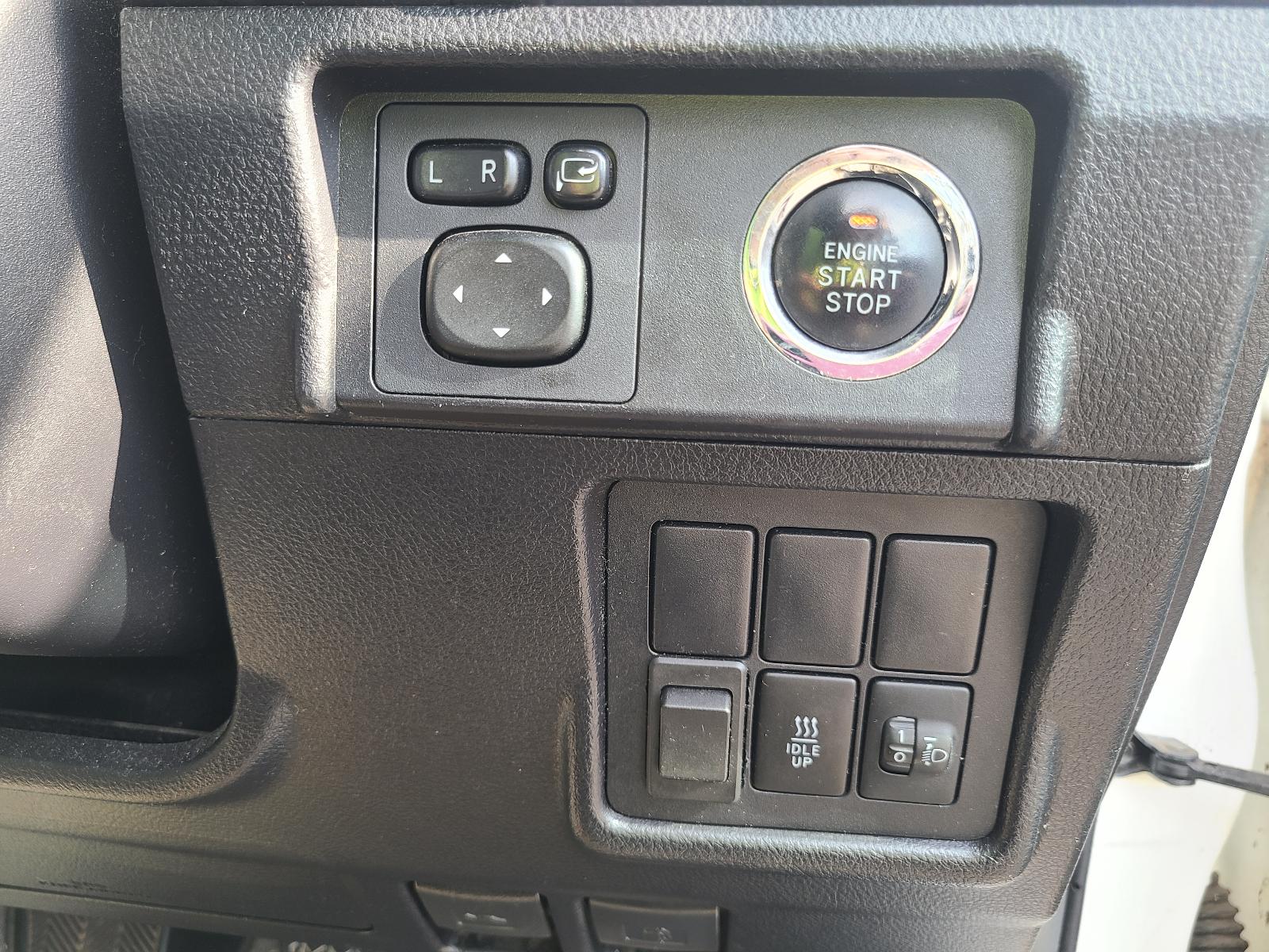 View Toyota Prado 2011 4 Door Station Wagon