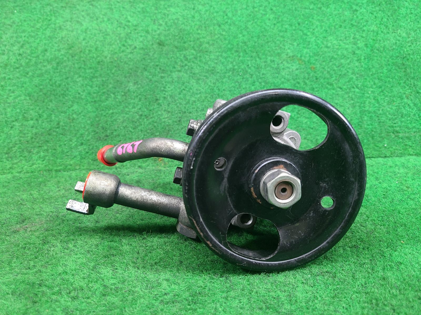 View Auto part Steering Pump Nissan Pathfinder 2008