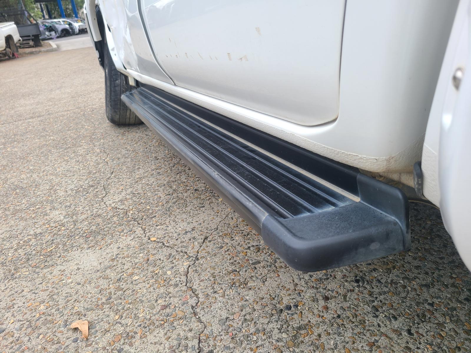 View Nissan Navara 2021 4 Door Utility