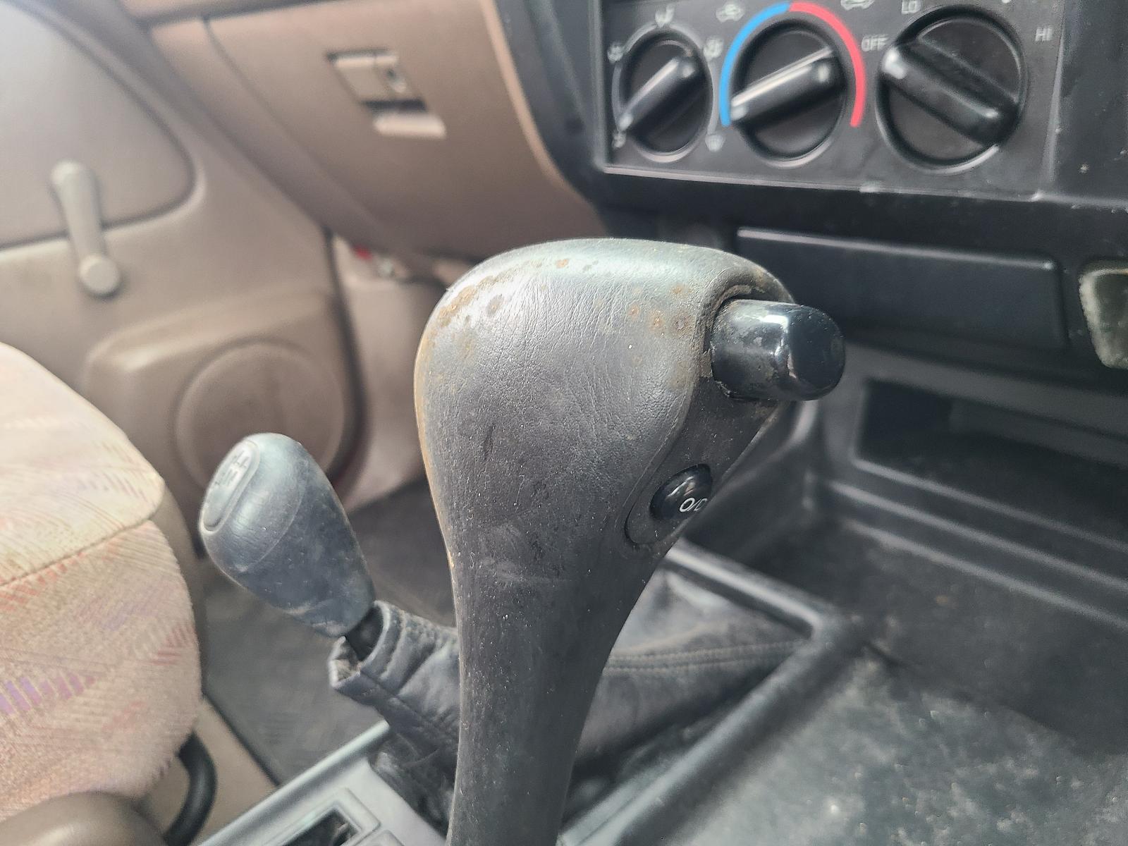 View Toyota Prado 2001  