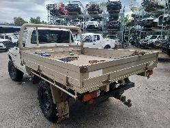 View Auto part Towbar Toyota Hilux 2001