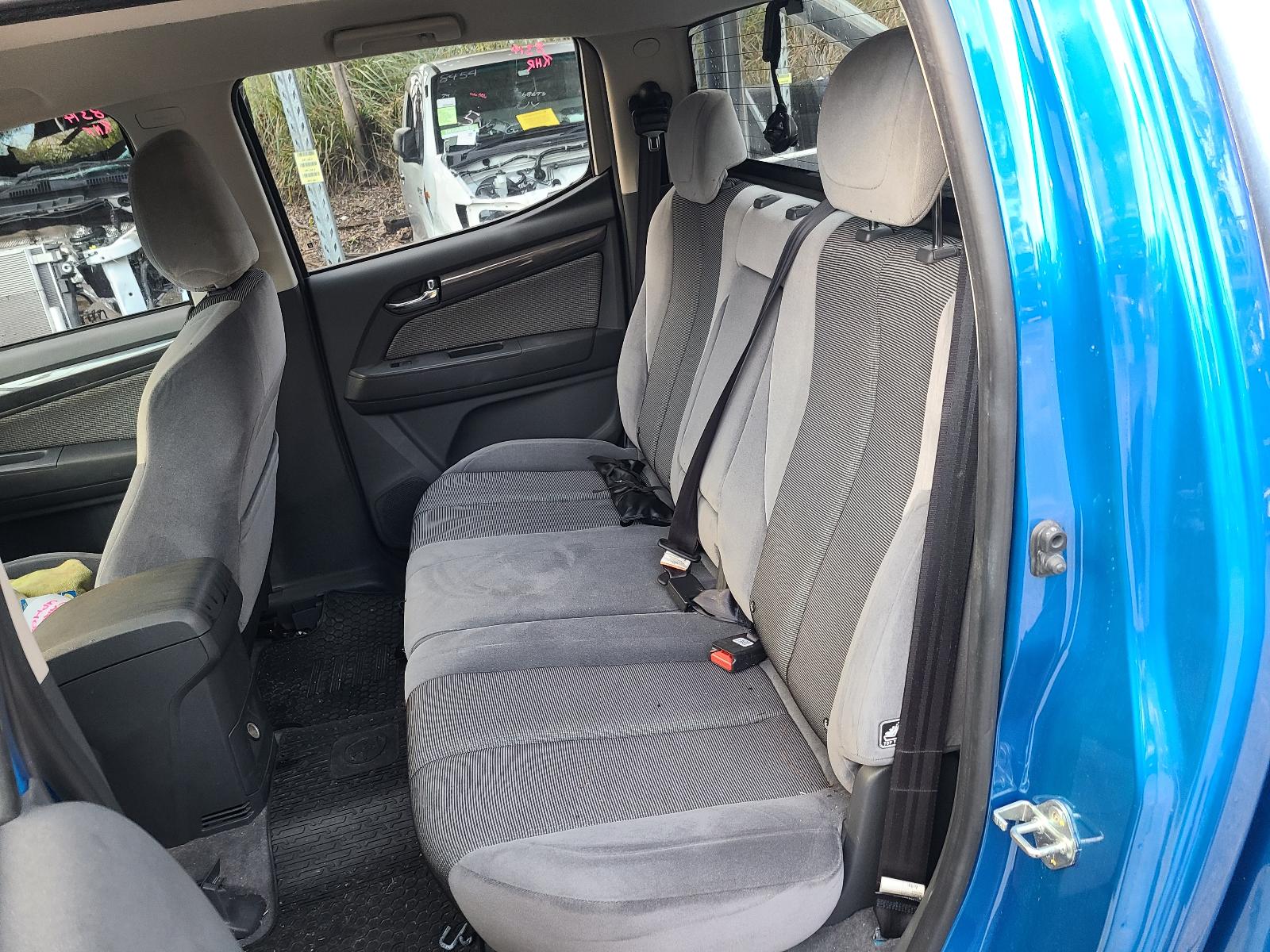 View Holden Colorado 2014 4 Door Utility