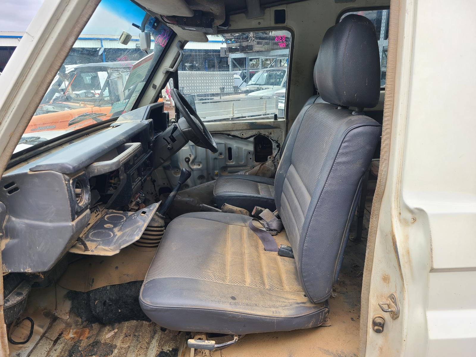 View Toyota Landcruiser 2003 2 Door Station Wagon