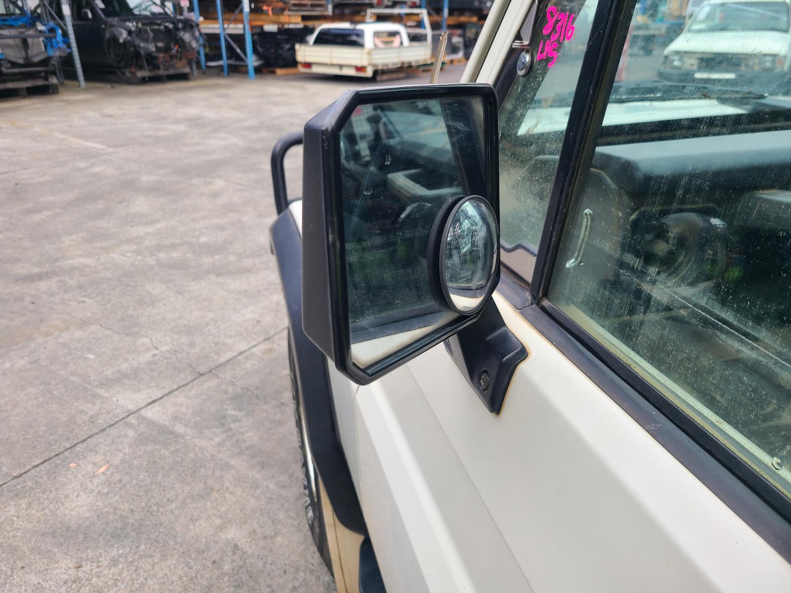 View Toyota Landcruiser 2003 2 Door Station Wagon