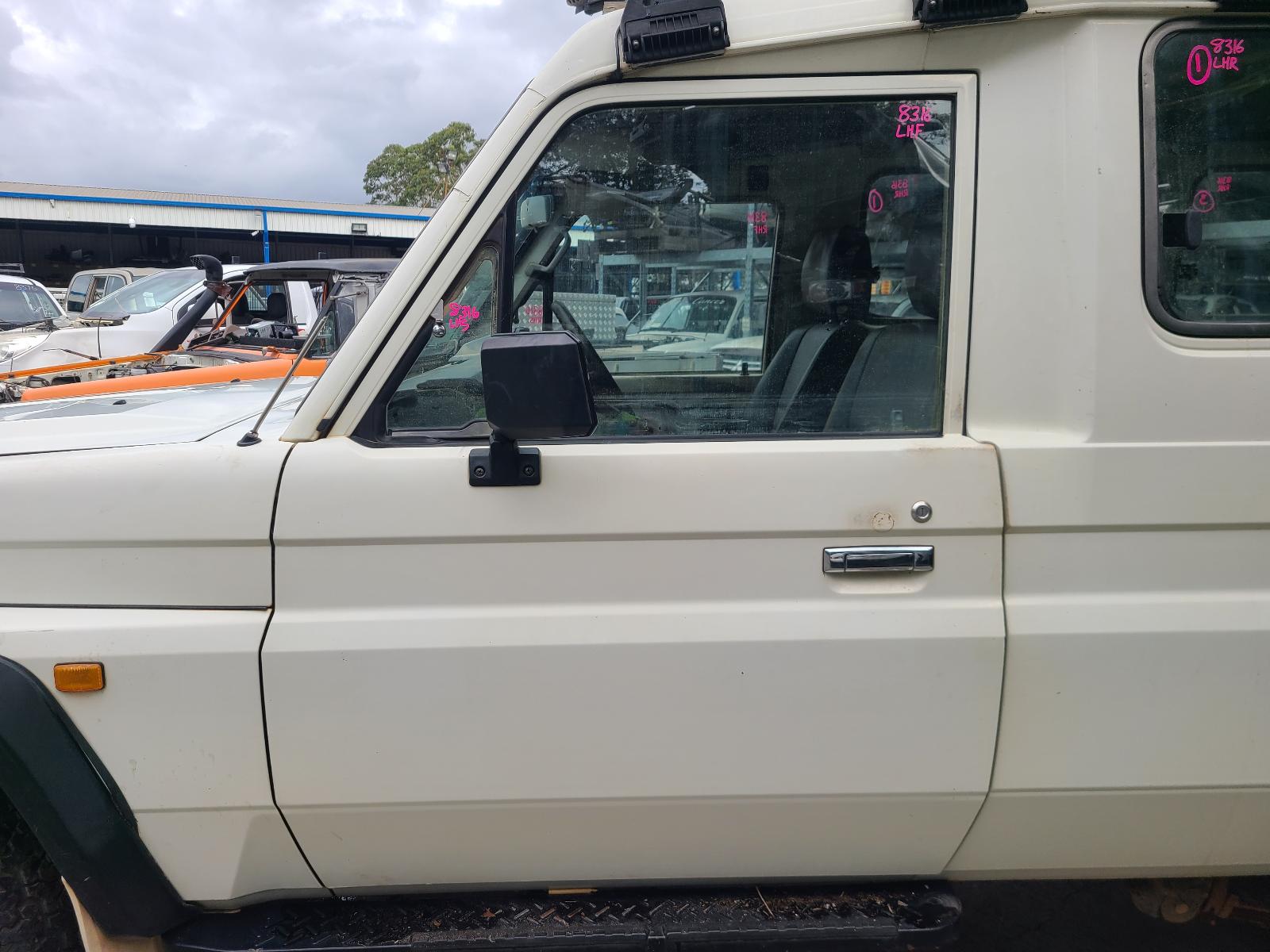 View Toyota Landcruiser 2003 2 Door Station Wagon