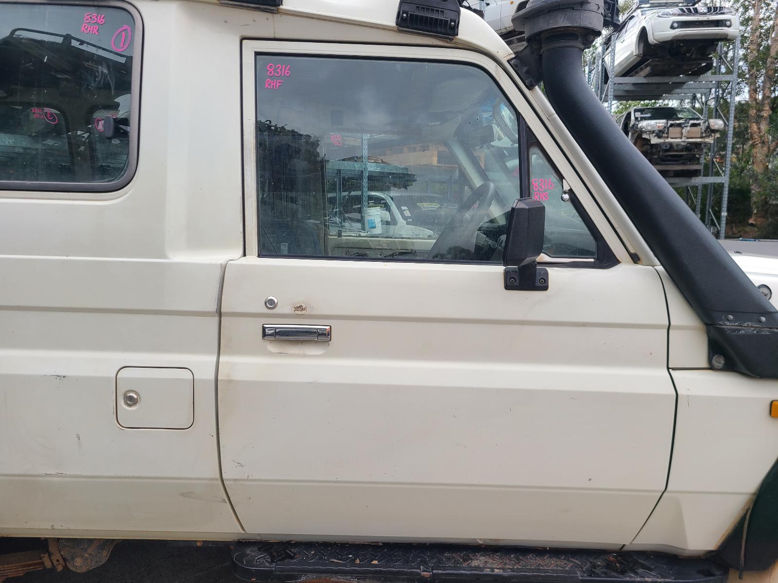 View Toyota Landcruiser 2003 2 Door Station Wagon