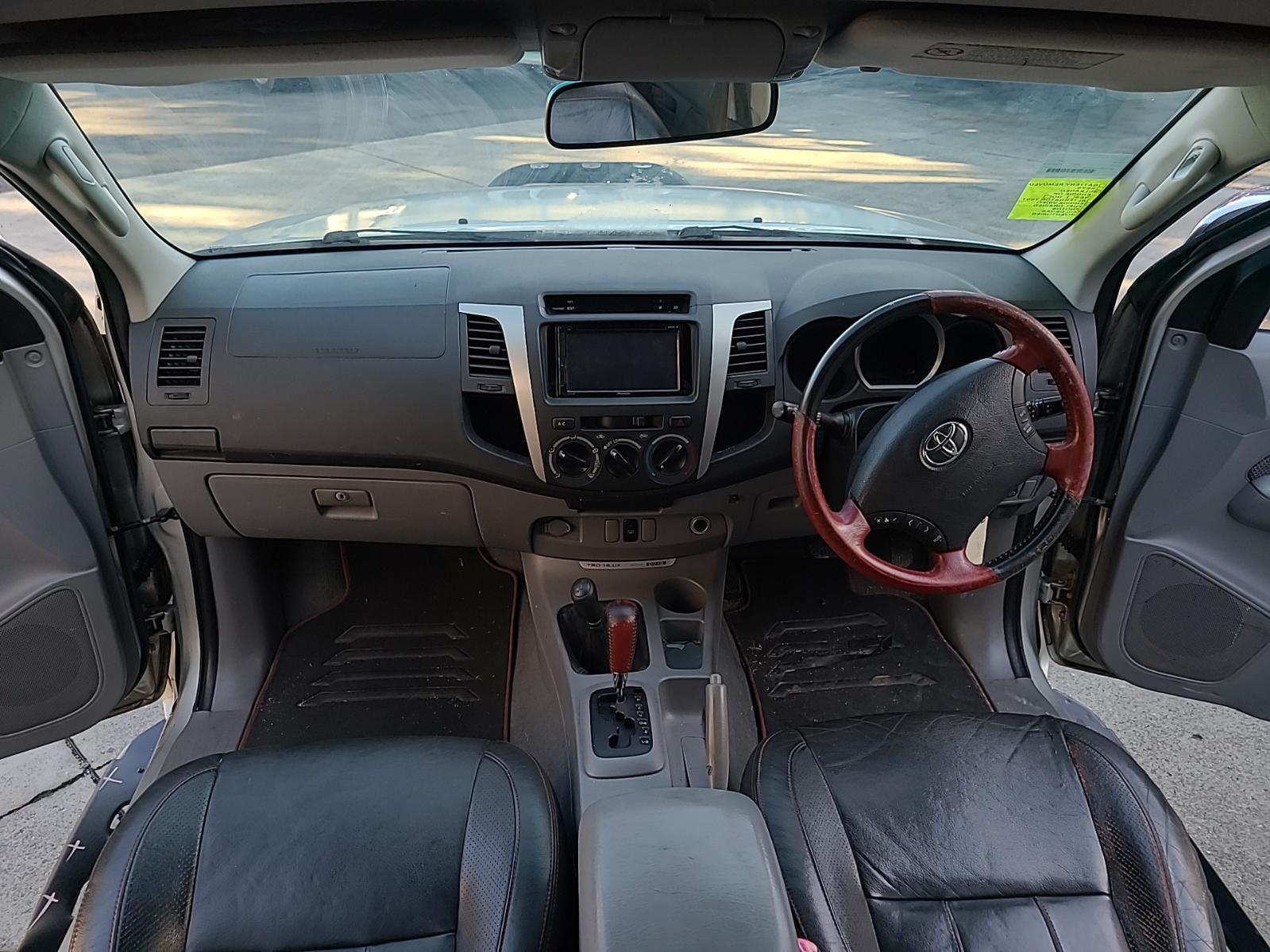 View Toyota Hilux 2009 4 Door Utility