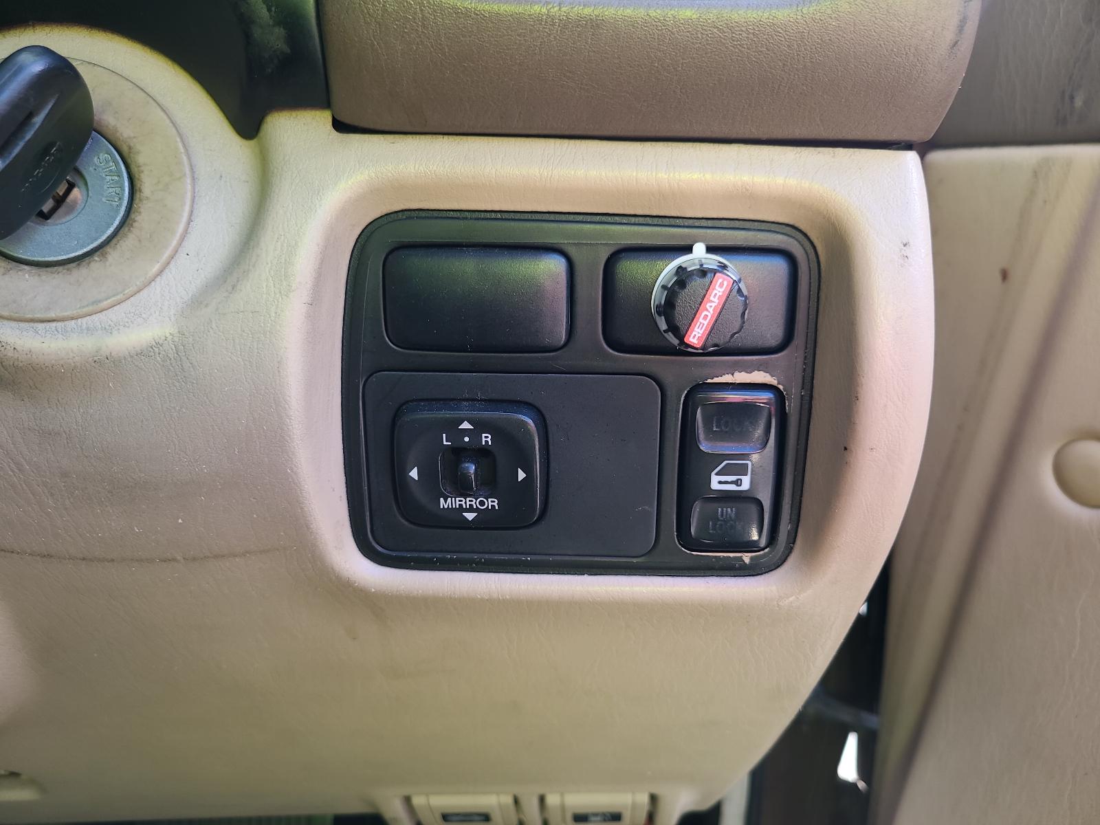 View Toyota Landcruiser 1999 4 Door Station Wagon