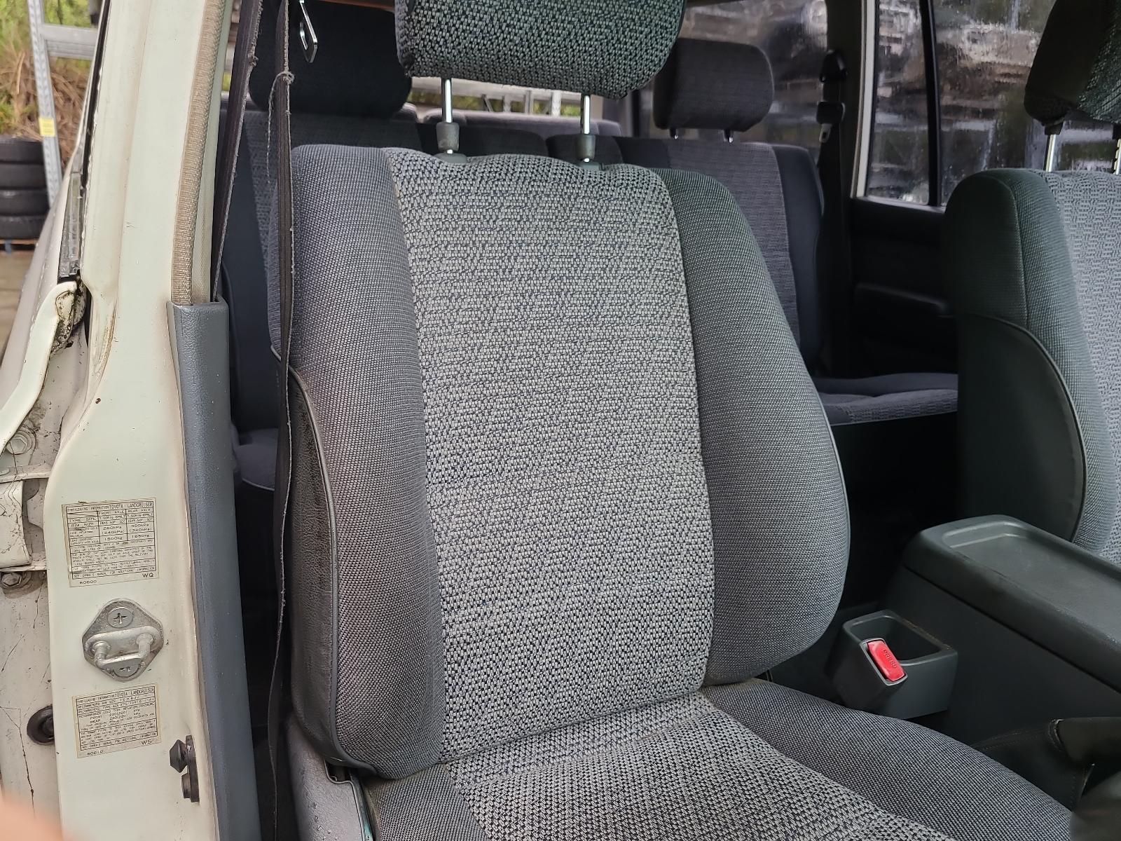 View Toyota Landcruiser 1994 4 Door Station Wagon