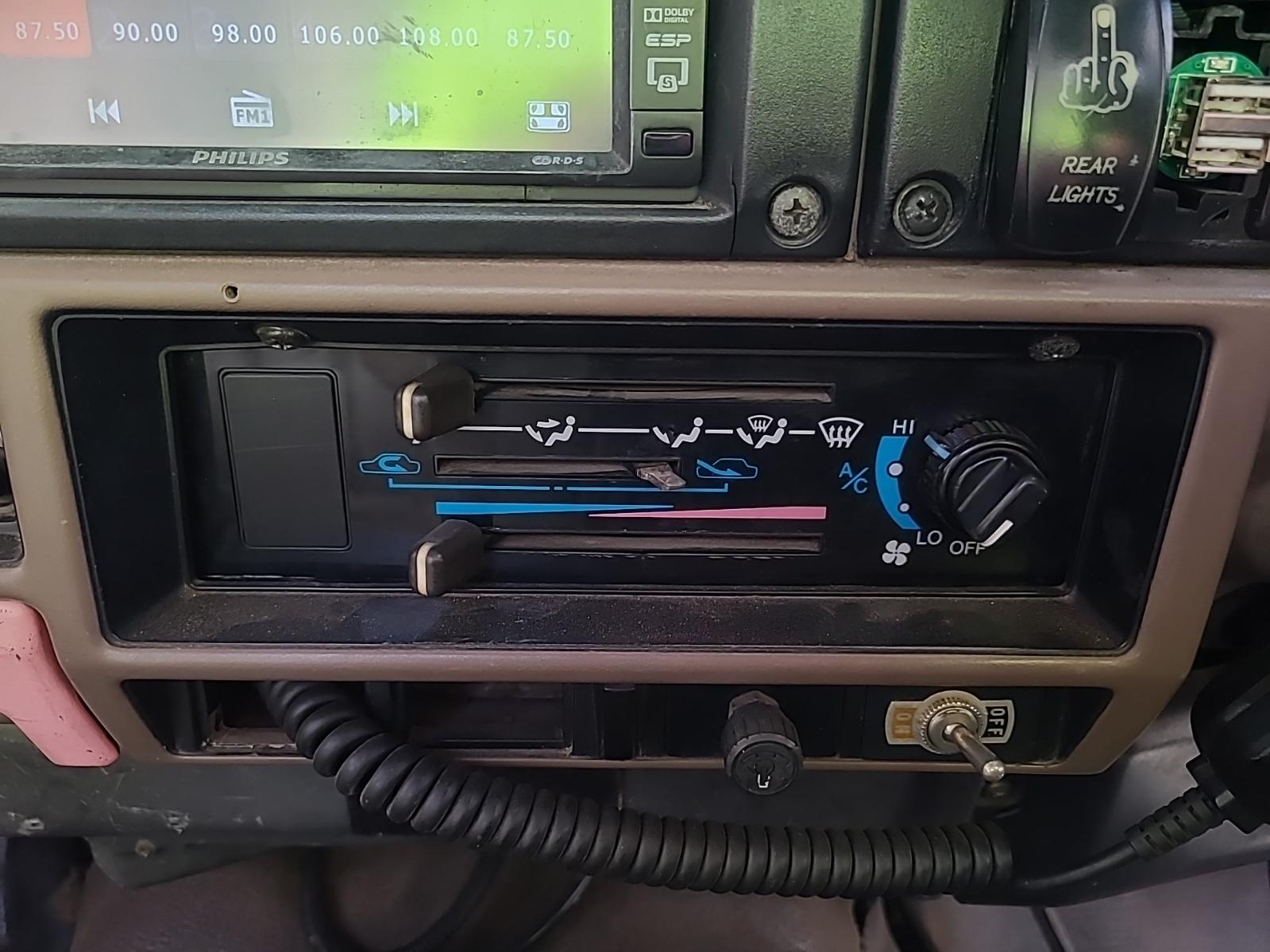 View Toyota Landcruiser 1990 2 Door Utility