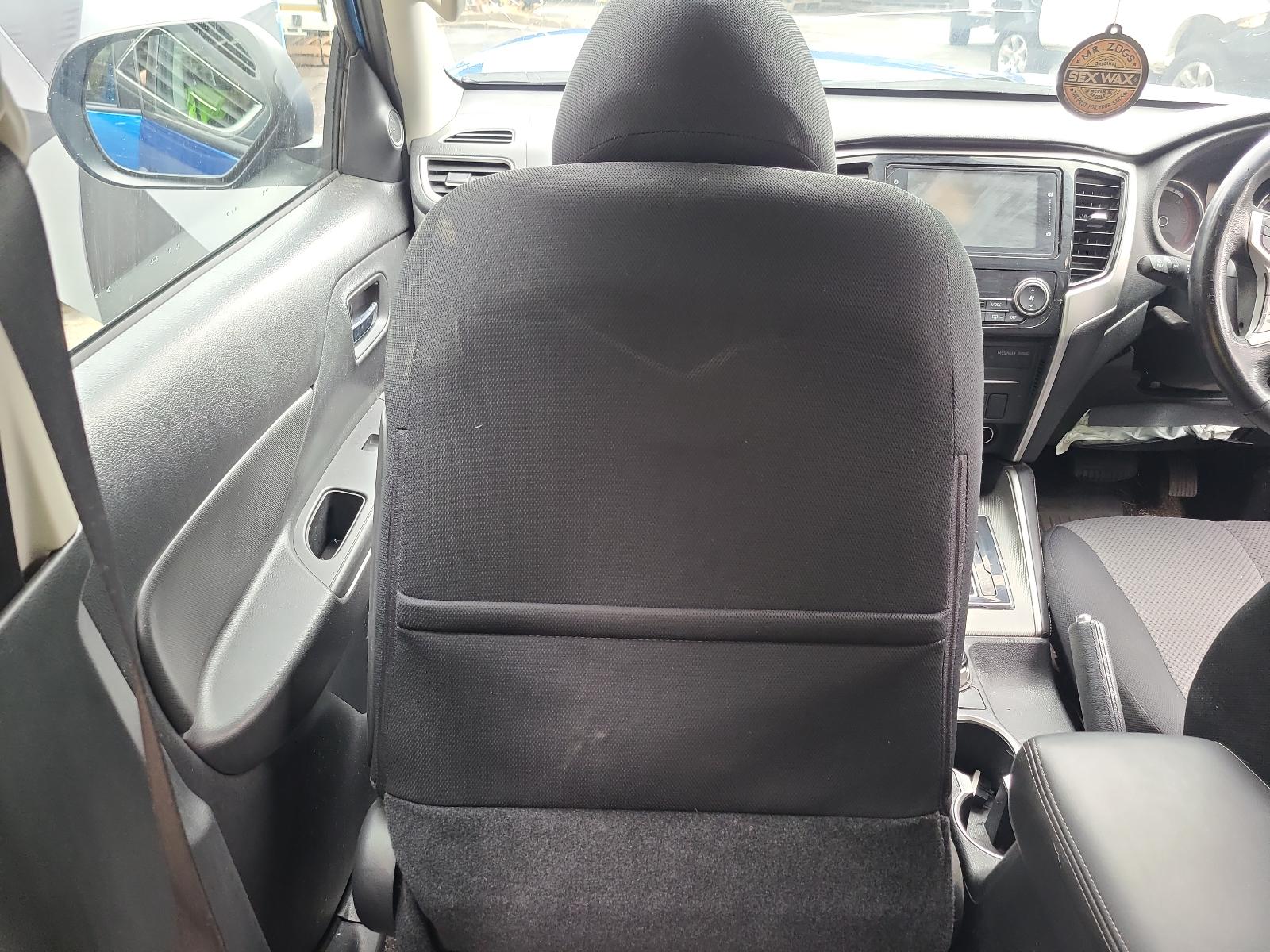 View Mitsubishi Triton 2022  