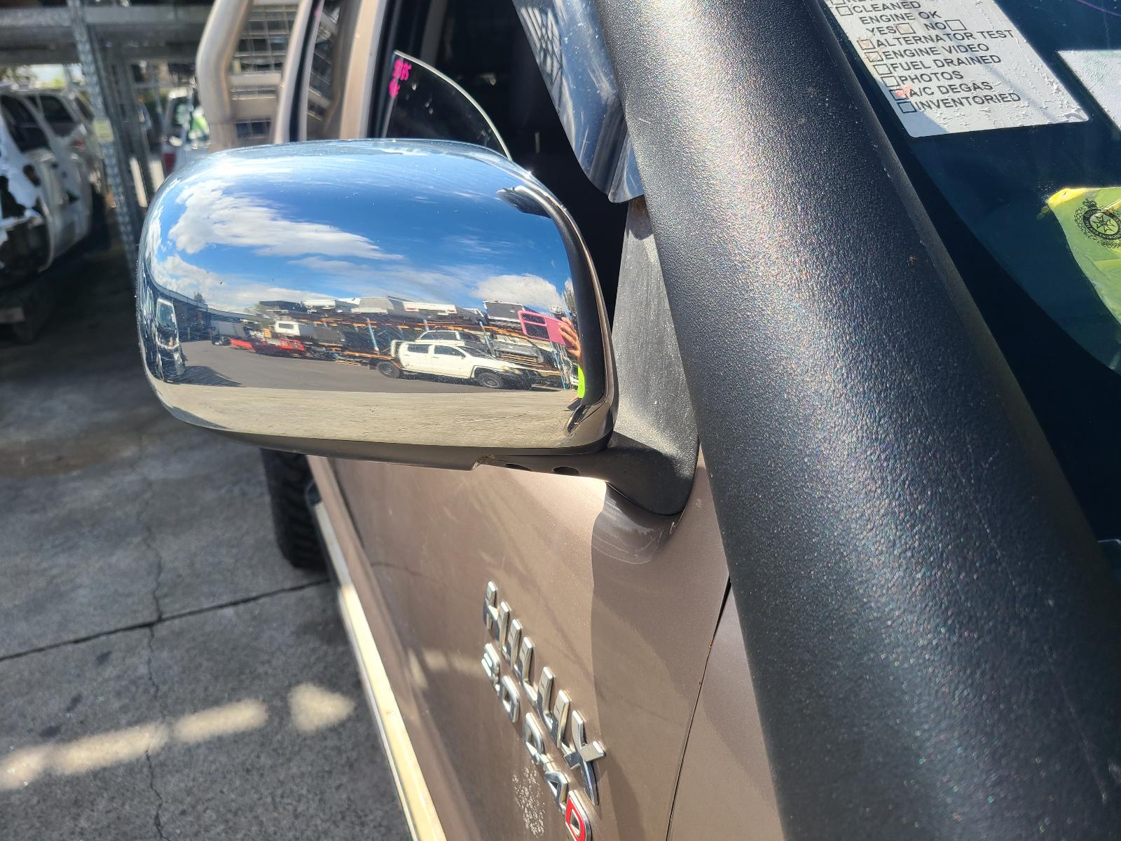 View Toyota Hilux 2006 4 Door Utility