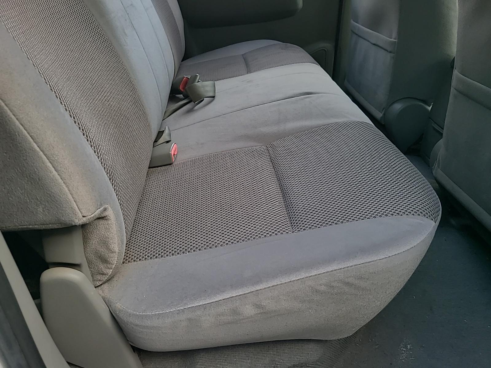 View Toyota Hilux 2006 4 Door Utility