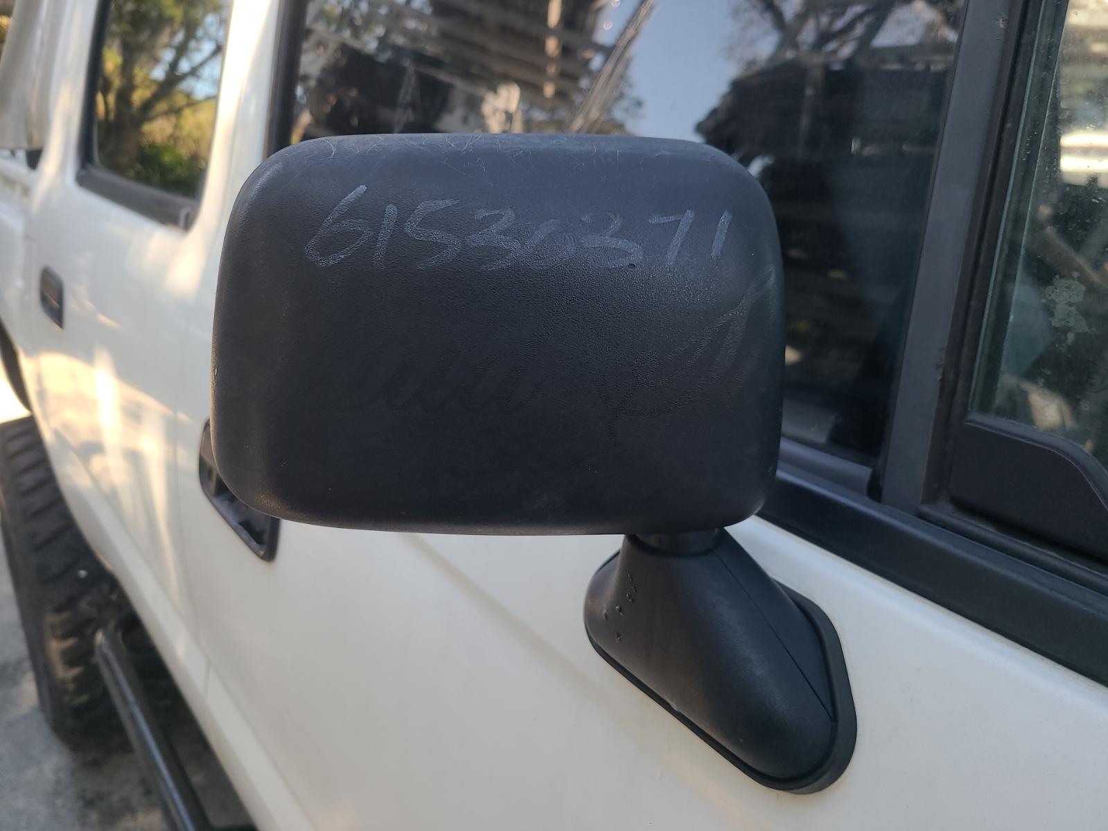 View Toyota Hilux 2005 4 Door Utility