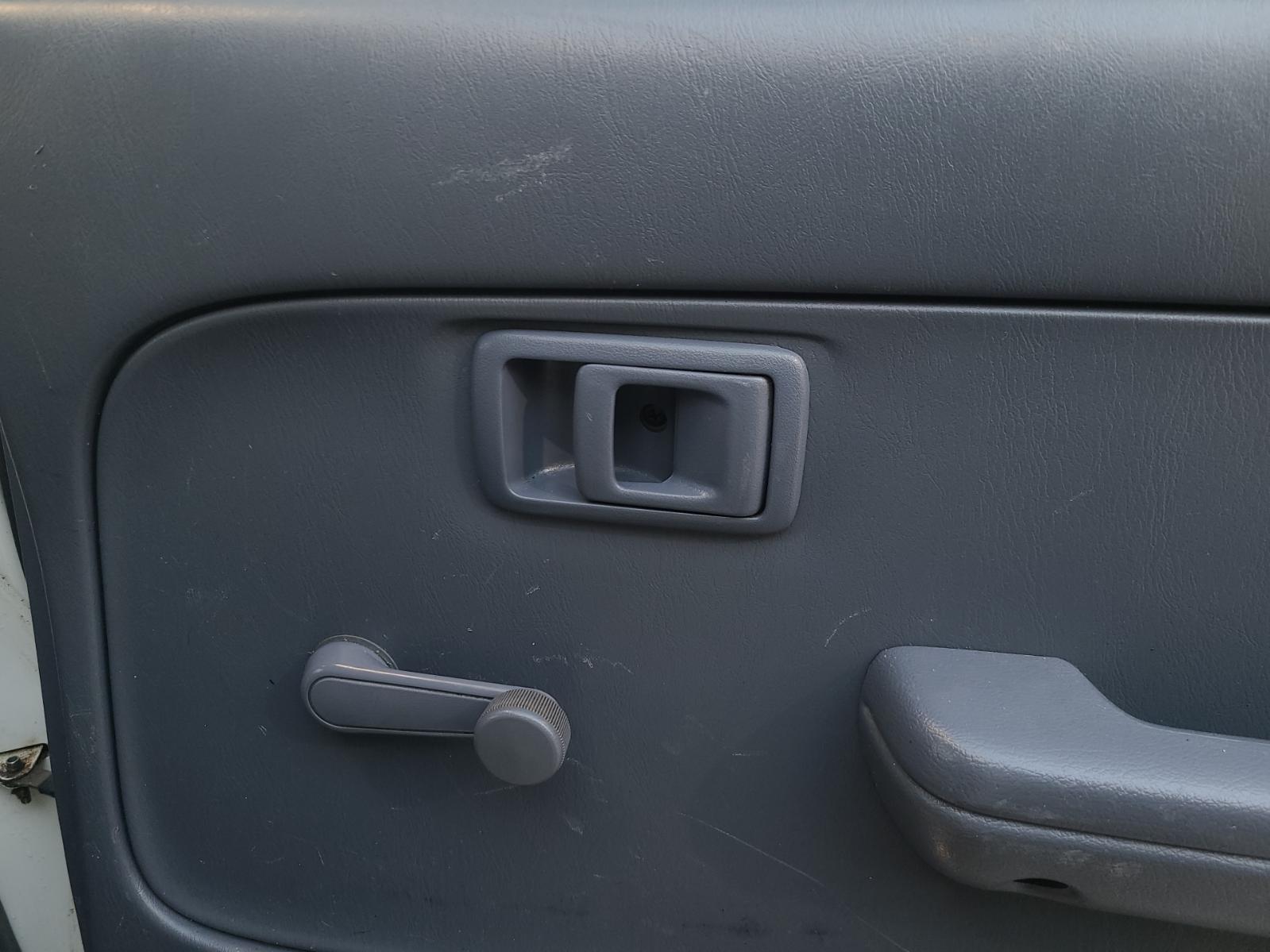 View Toyota Hilux 2005 4 Door Utility
