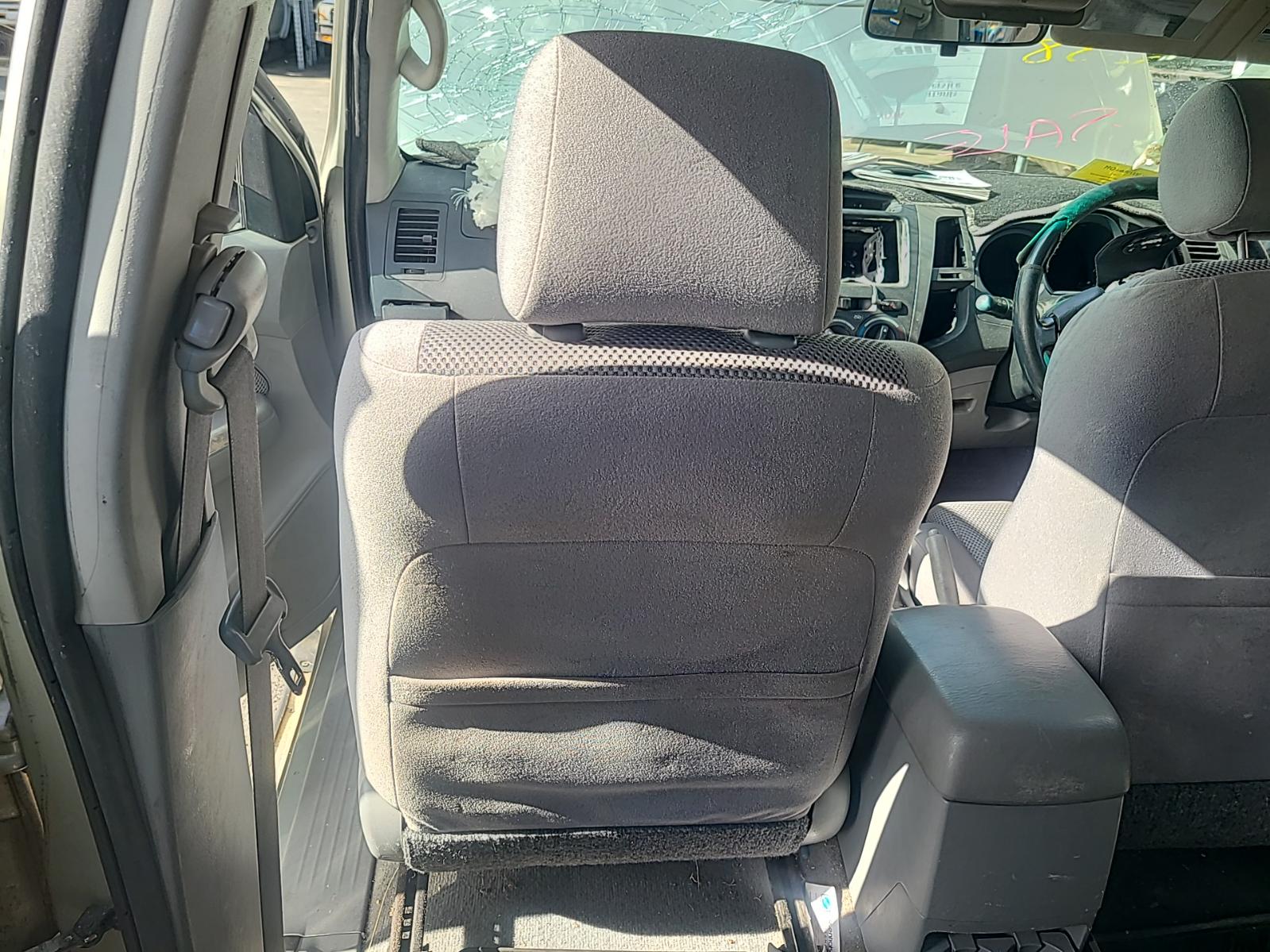 View Toyota Hilux 2011 4 Door Utility