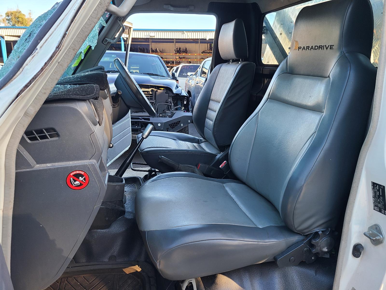 View Toyota Landcruiser 2012  