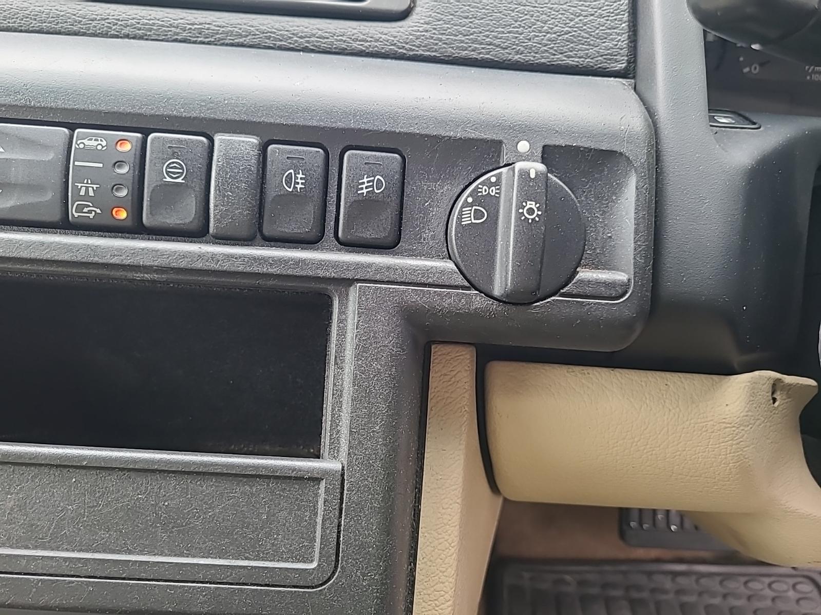 View Land Rover Rangerover 1999 4 Door Station Wagon