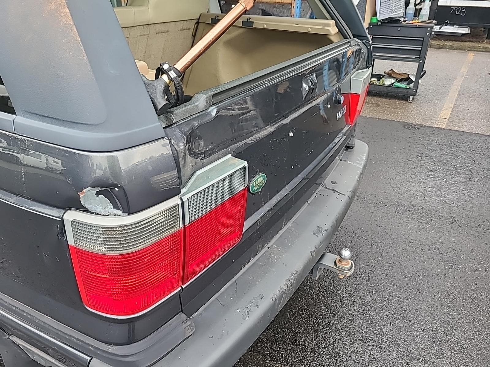 View Land Rover Rangerover 1999 4 Door Station Wagon